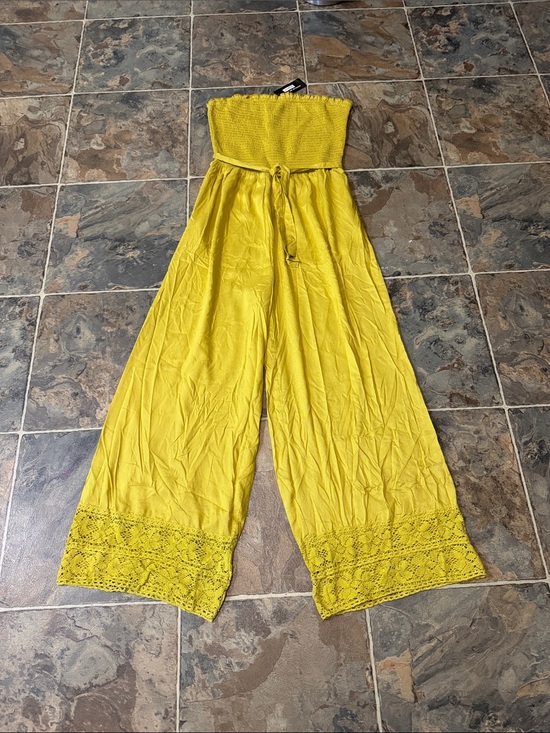 Pants - Strapless Wide-Leg Jumpsuit in Chartreuse